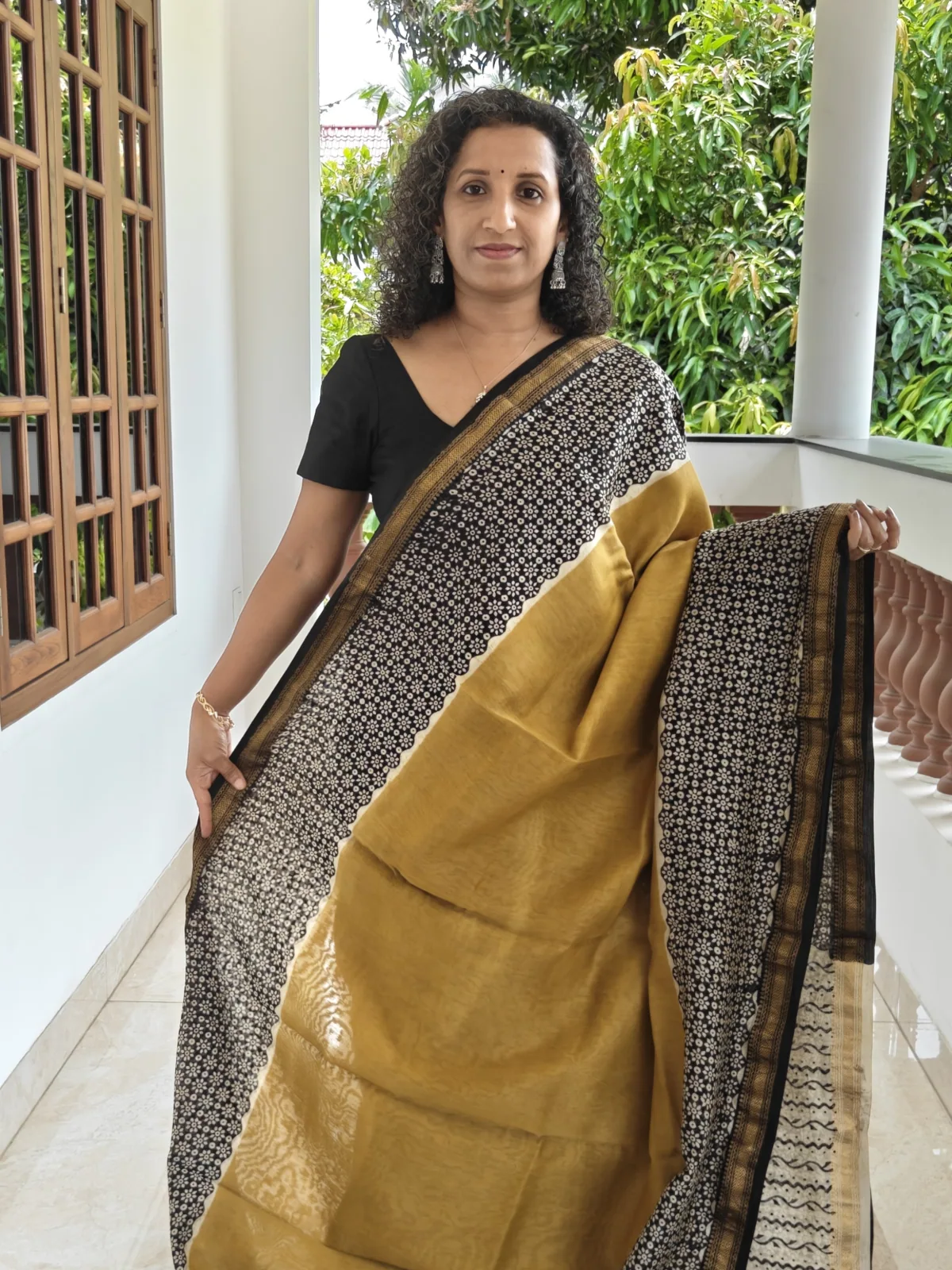 Maheswari Silk Saree Mustard Yellow and Black Zari Border